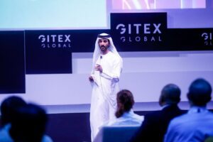 His Excellency Abdulla Bin Touq Al Marri, UAE Minister of Economy with the GITEX audience along with some exciting announcements such as the UAE's first metaverse hospital