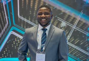 Mayowa crypto analyst