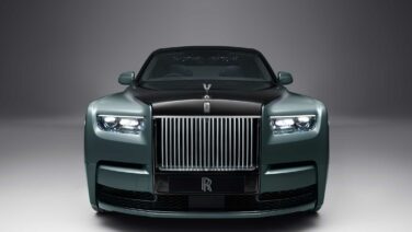 Rolls-Royce Motor Cars has collaborated with Sacha Jafri, to release six hand-painted vehicles with their NFTs