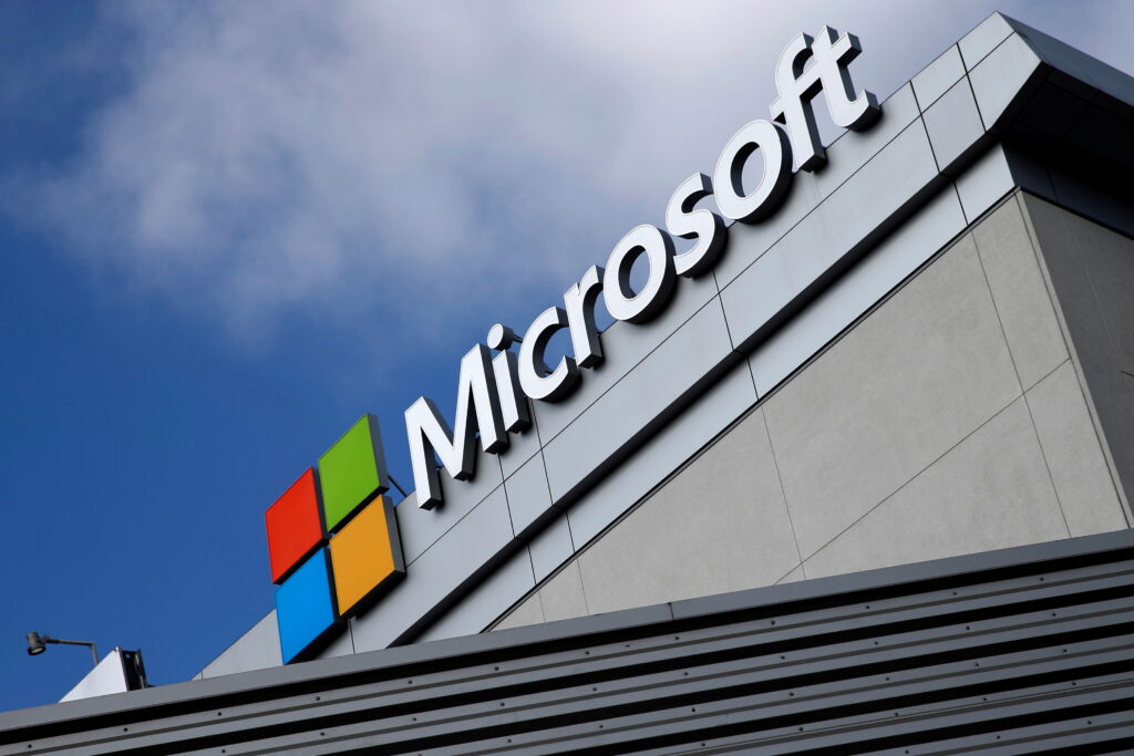 Microsoft exec says Google deals kept Bing small