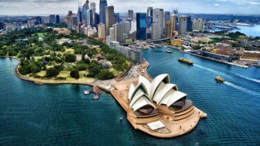 The Australian authorities issued stern warnings about the risks of crypto