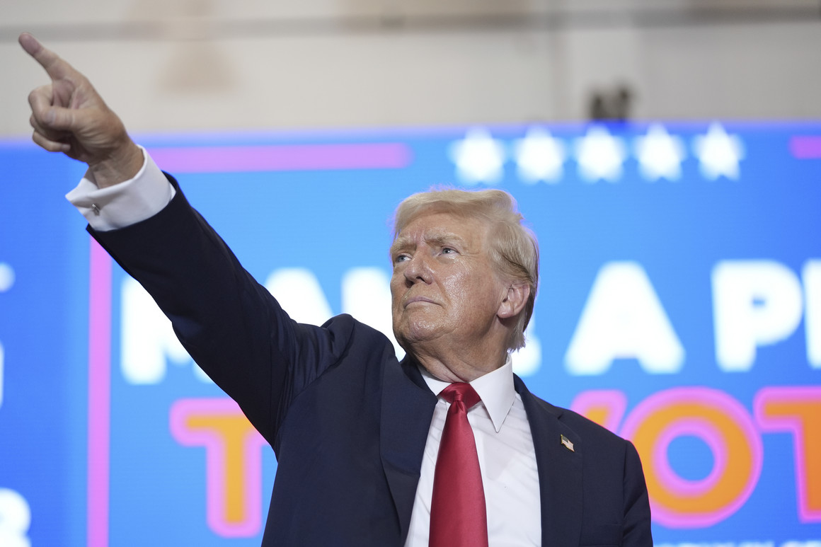 Donald Trump intends to fire the SEC chairman on his first day in office