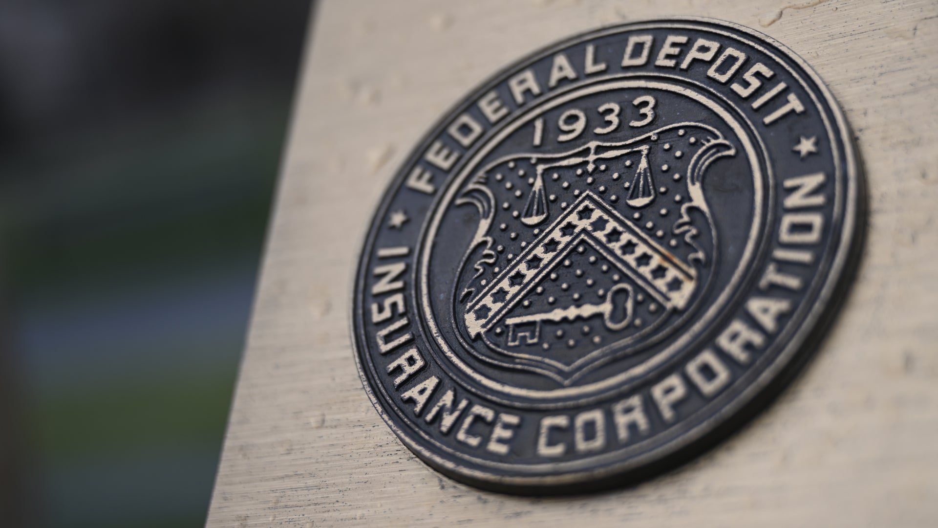 FDIC’s “Pause Letters” urges banks to halt crypto services