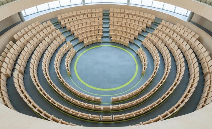 Solana first onchain governance vote passed